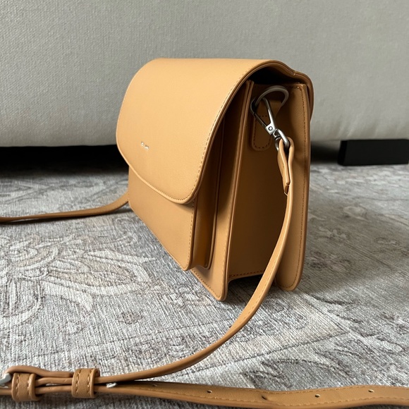 Pixie Mood Zoe Crossbody Bag - Picture 5 of 9